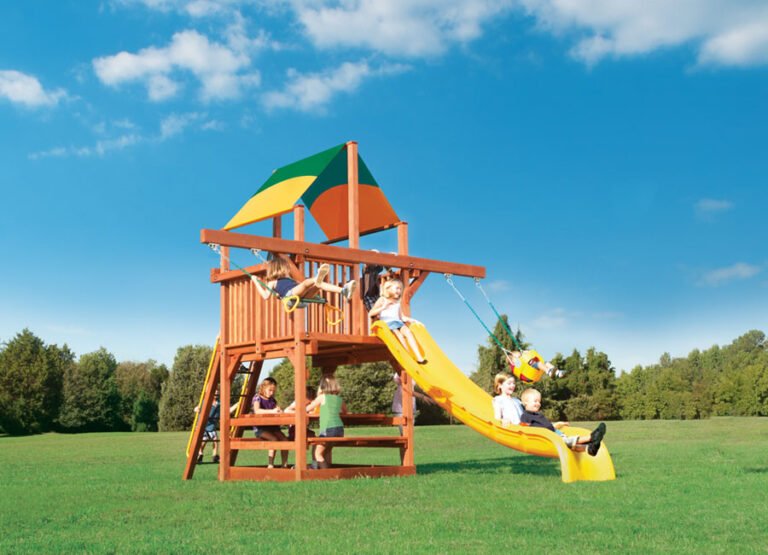 Woodplay Playhouse 5' Space Saver 1