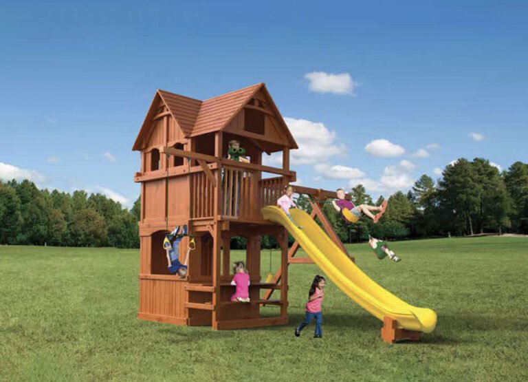 Woodplay Playhouse 6' XL Combo 2 with Enclosure