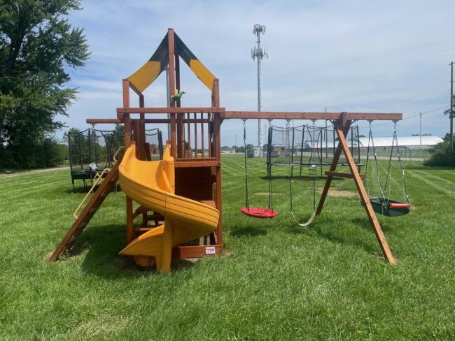 Red Tag Display - Playhouse 5 Combo 2 (Pg. 30)