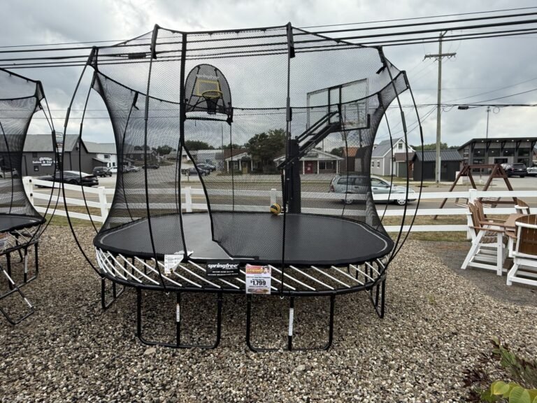 Display Clearance - S113 11' x 11' Large Square